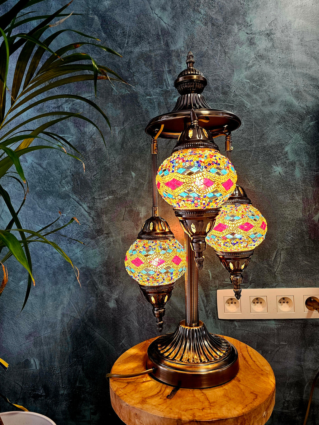 Lampe mosaïque rouge et or – Éclat chaleureux