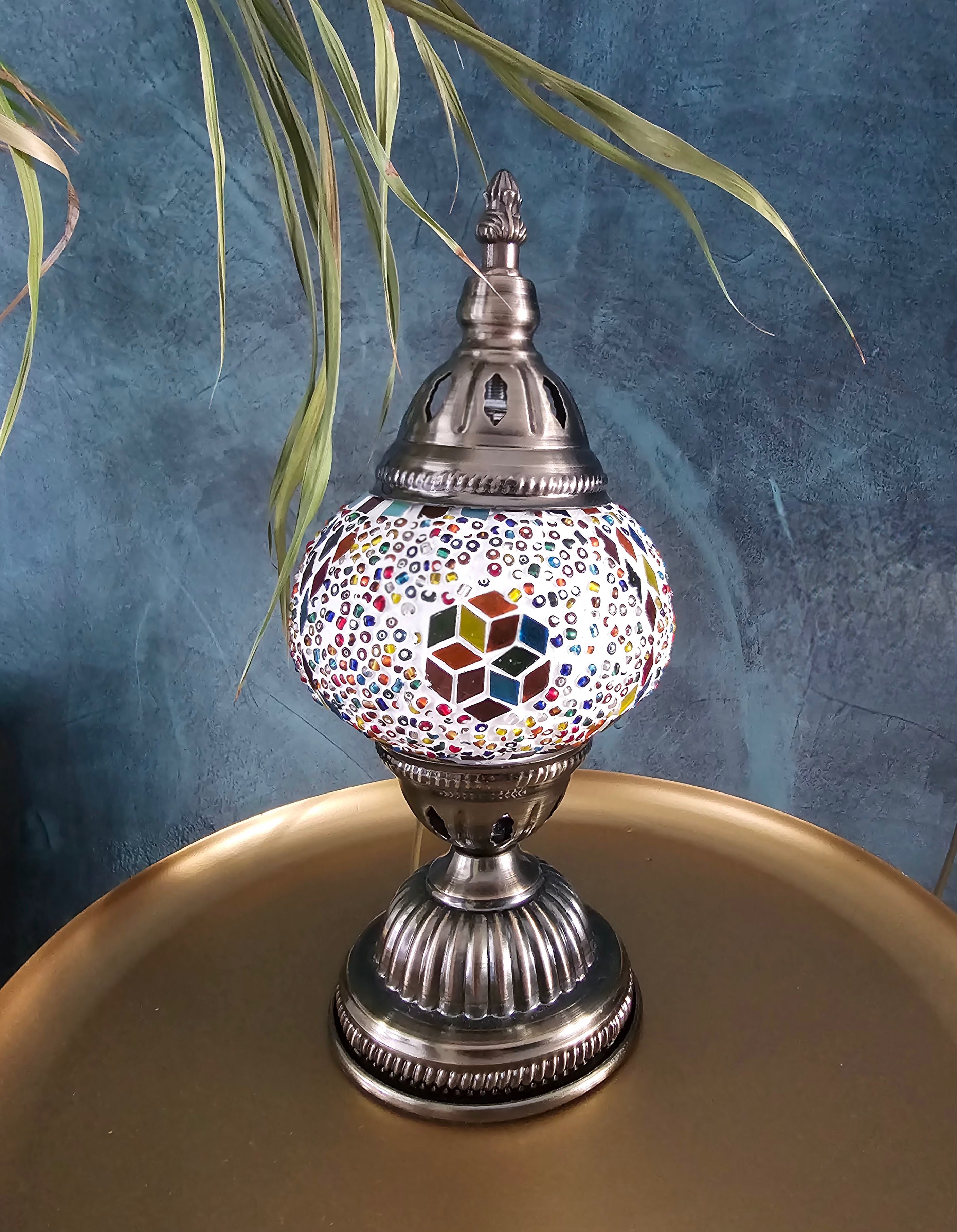 Petite lampe orientale – 1 globe aux couleurs chaudes – 28 cm