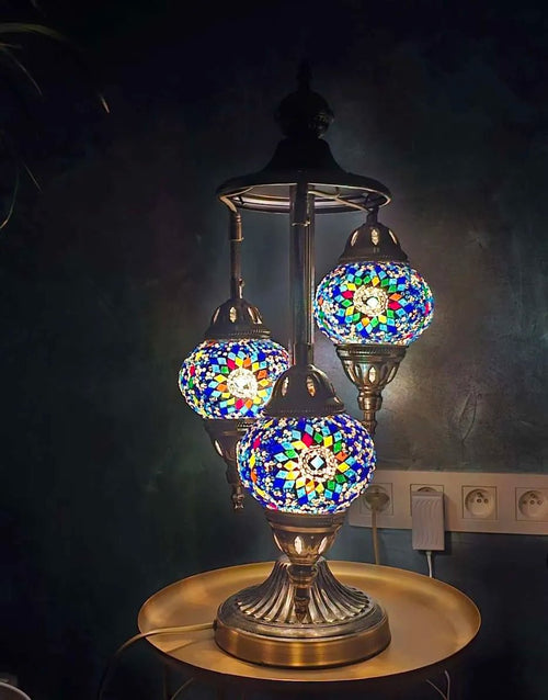 Lampe mosaïque turque 3 globes bleue ambre artisanale luxe allumée