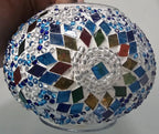 Détail globes mosaïque bleue ambre artisanat turc