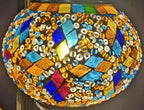 Gros plan verre mosaïque multicolore artisanat turc